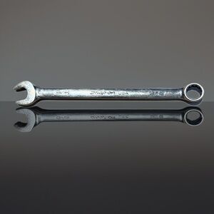 Snap-on Tools USA NEW 9/16" SAE FLANK DRIVE PLUS 12 Point Combo Wrench SOEX18